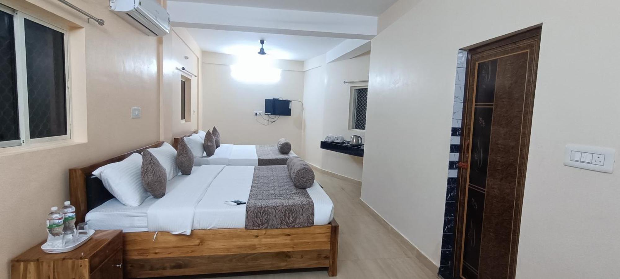 Hotel Vip Prime Purî Extérieur photo