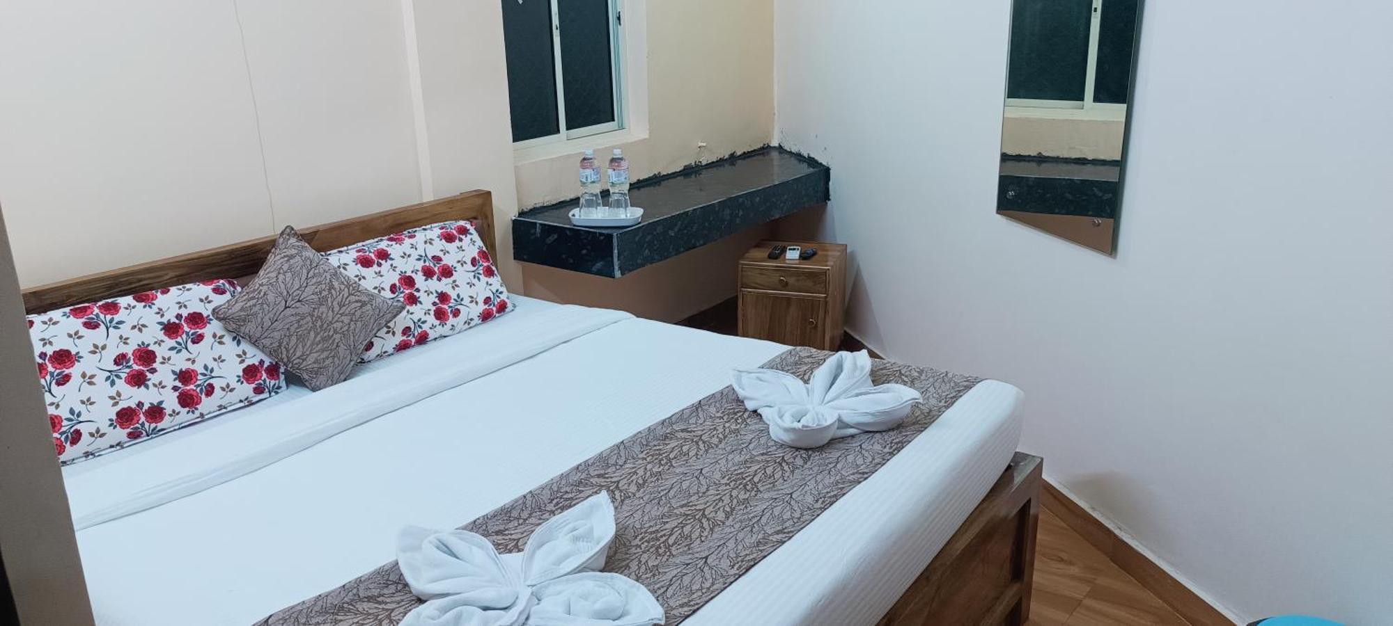 Hotel Vip Prime Purî Extérieur photo